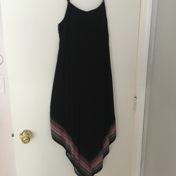 Dresses & Skirts - Black bandana style spaghetti strap dress